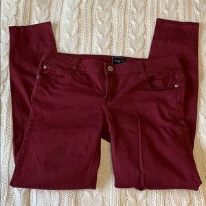 Celebrity Pink Women's Burgundy Skinny Pants